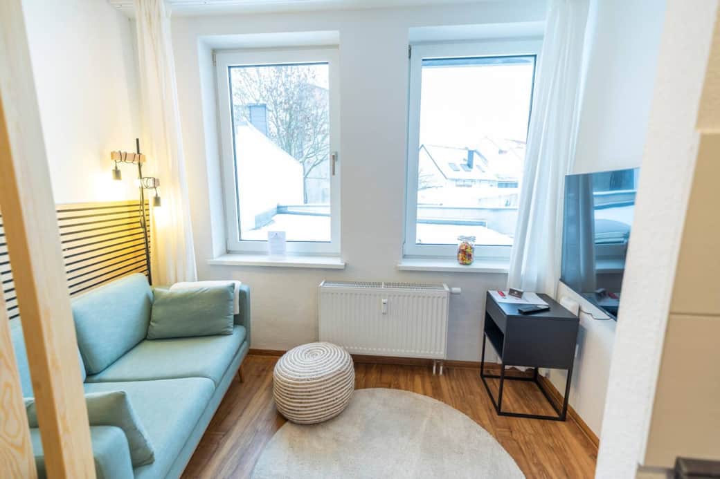 Couch, Smart TV & special details