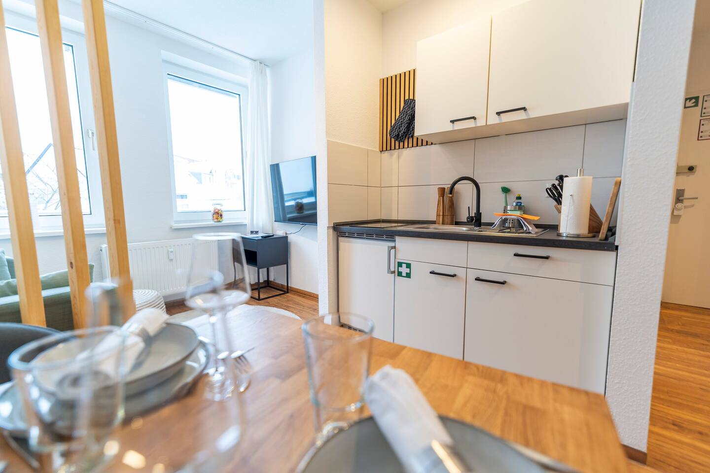 Fully equipped kitchenette