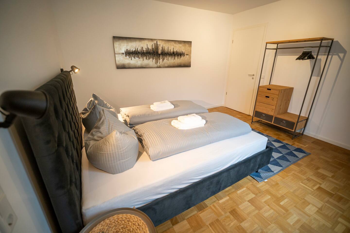 King-size double bed (180x200)