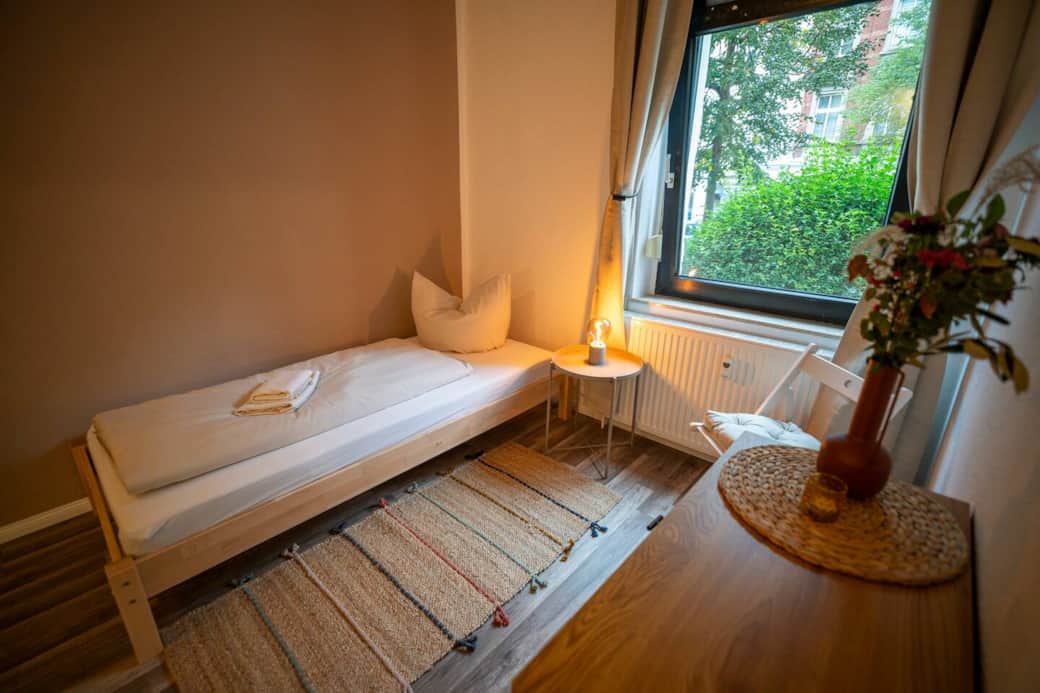 Bedroom with single bed (90x200)