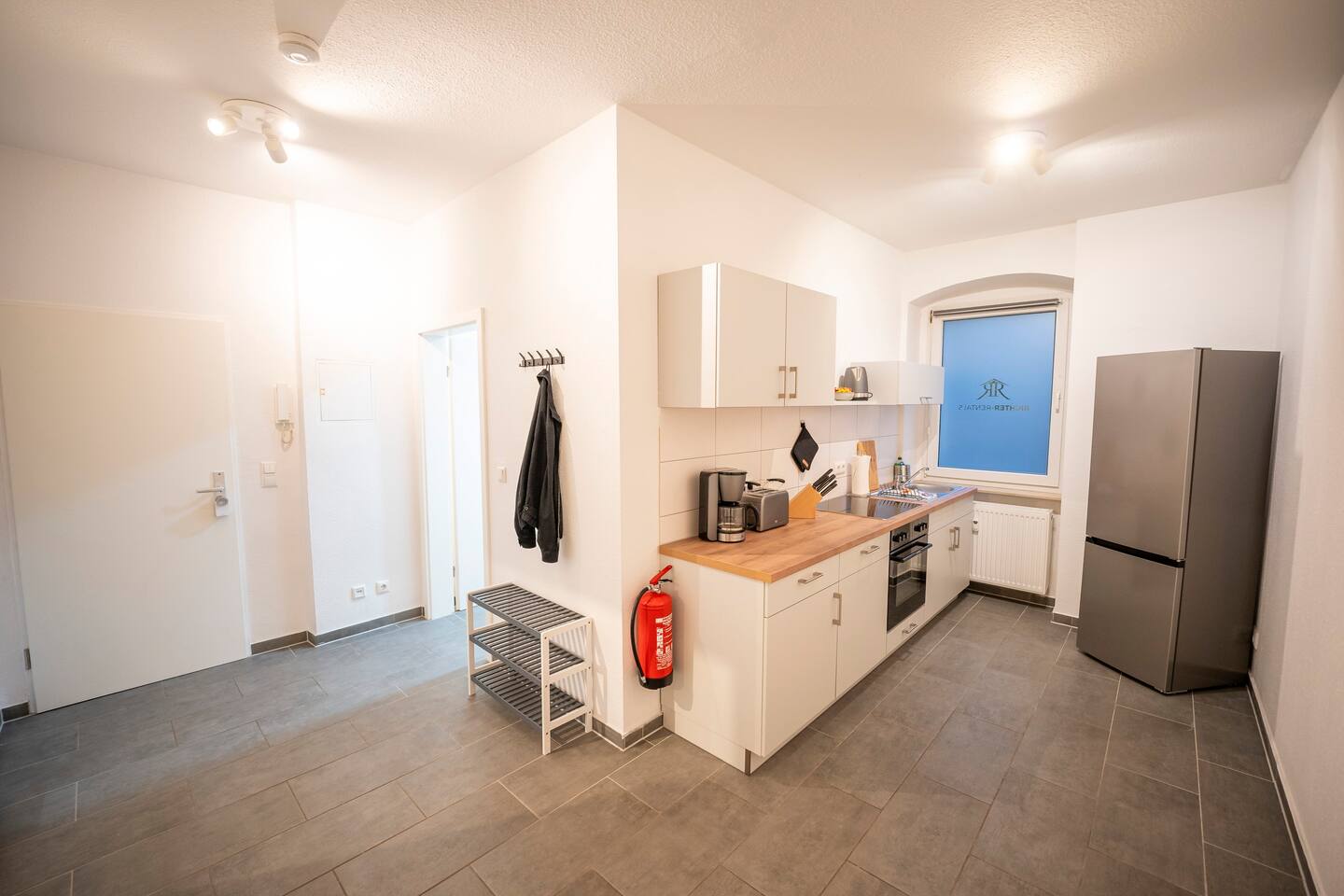 Entrance area / kitchen
