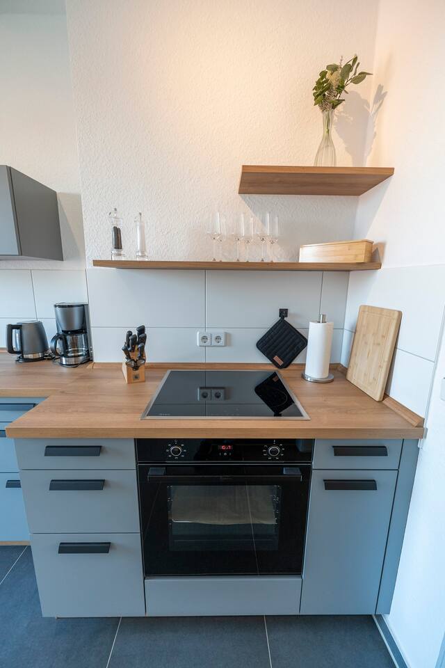 Modern, fully equipped kitchen