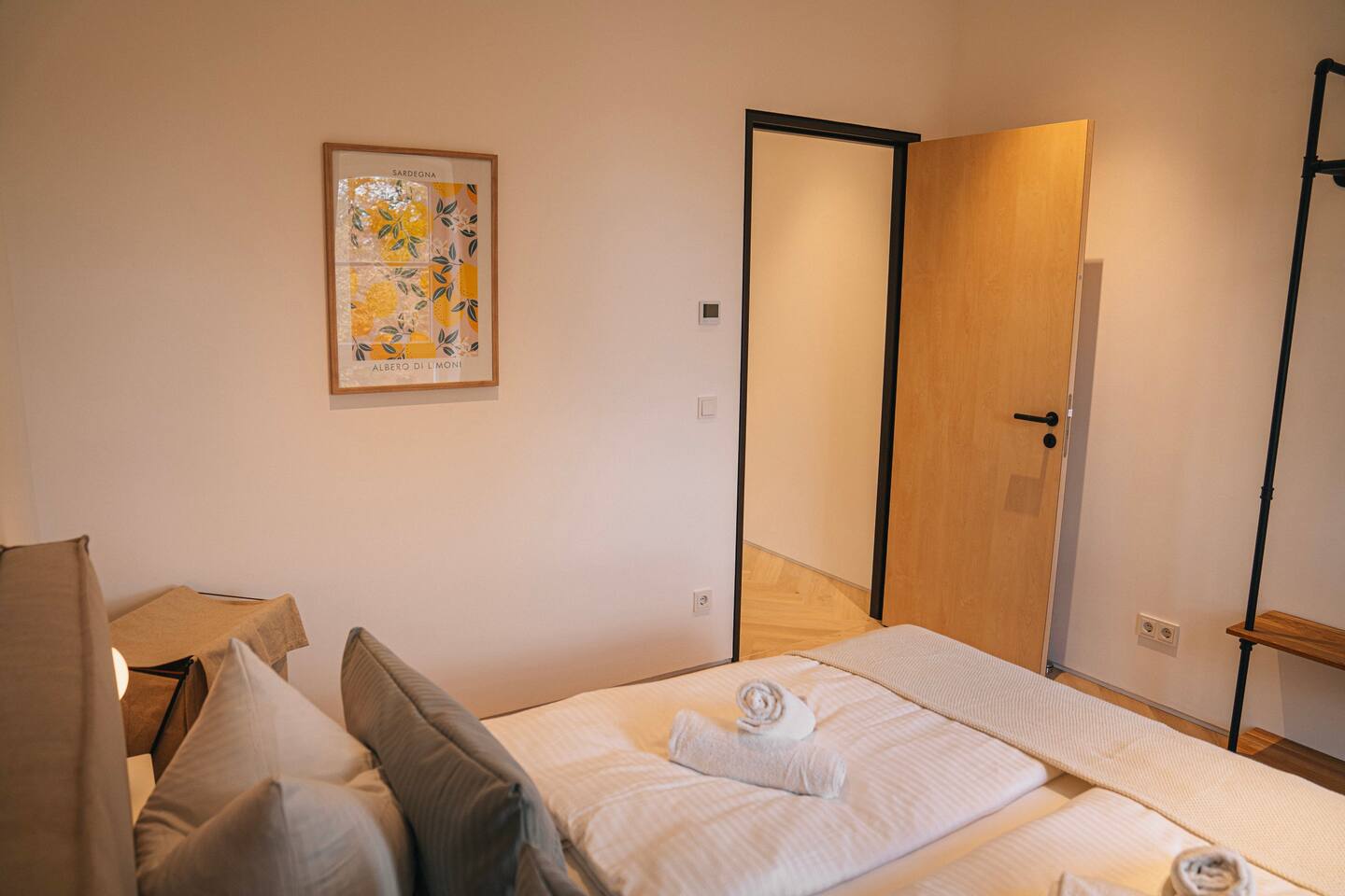 Bedroom with tasteful furnishings