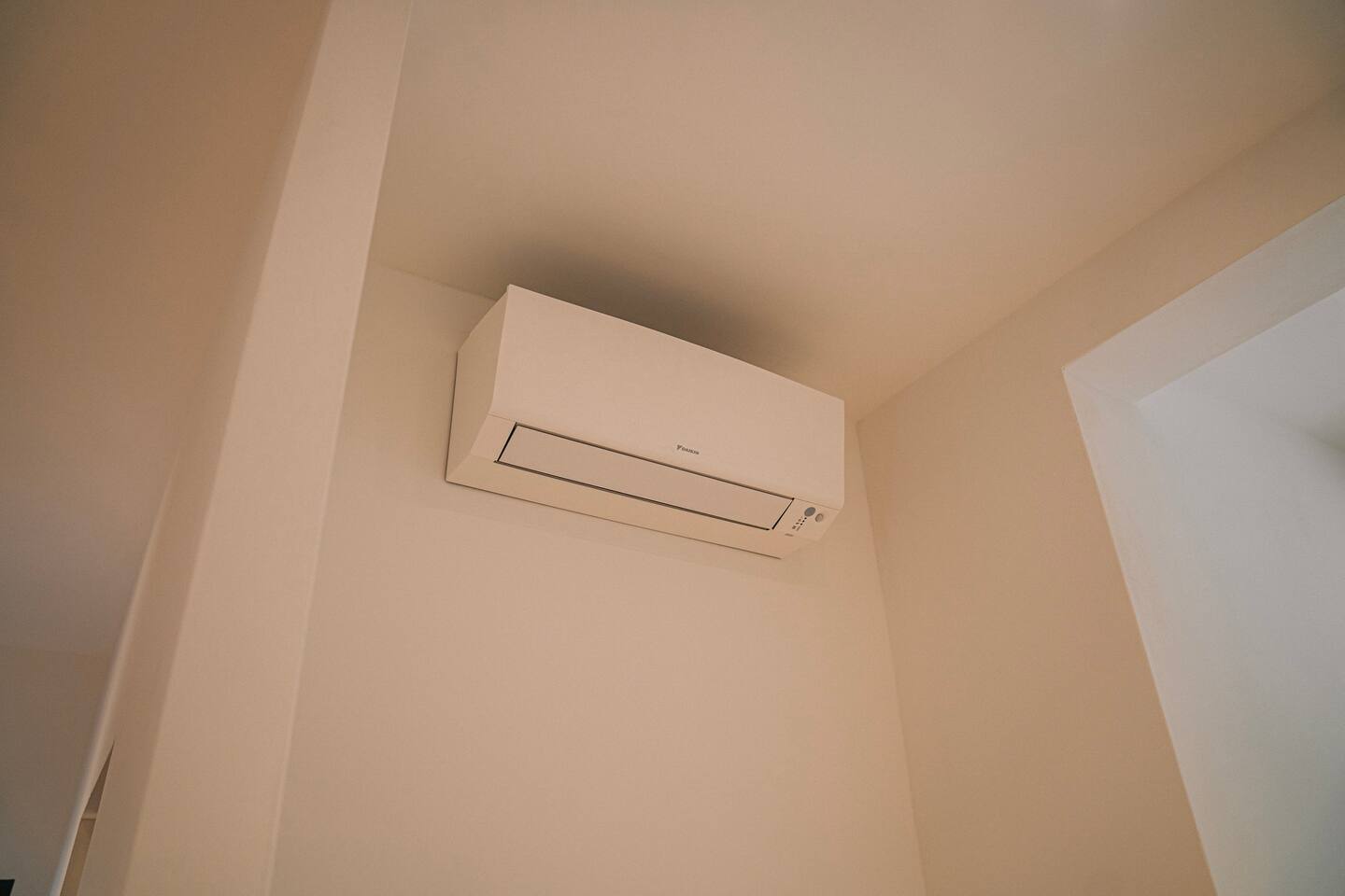 Built-in air conditioning for guaranteed comfortable temperatures all year round