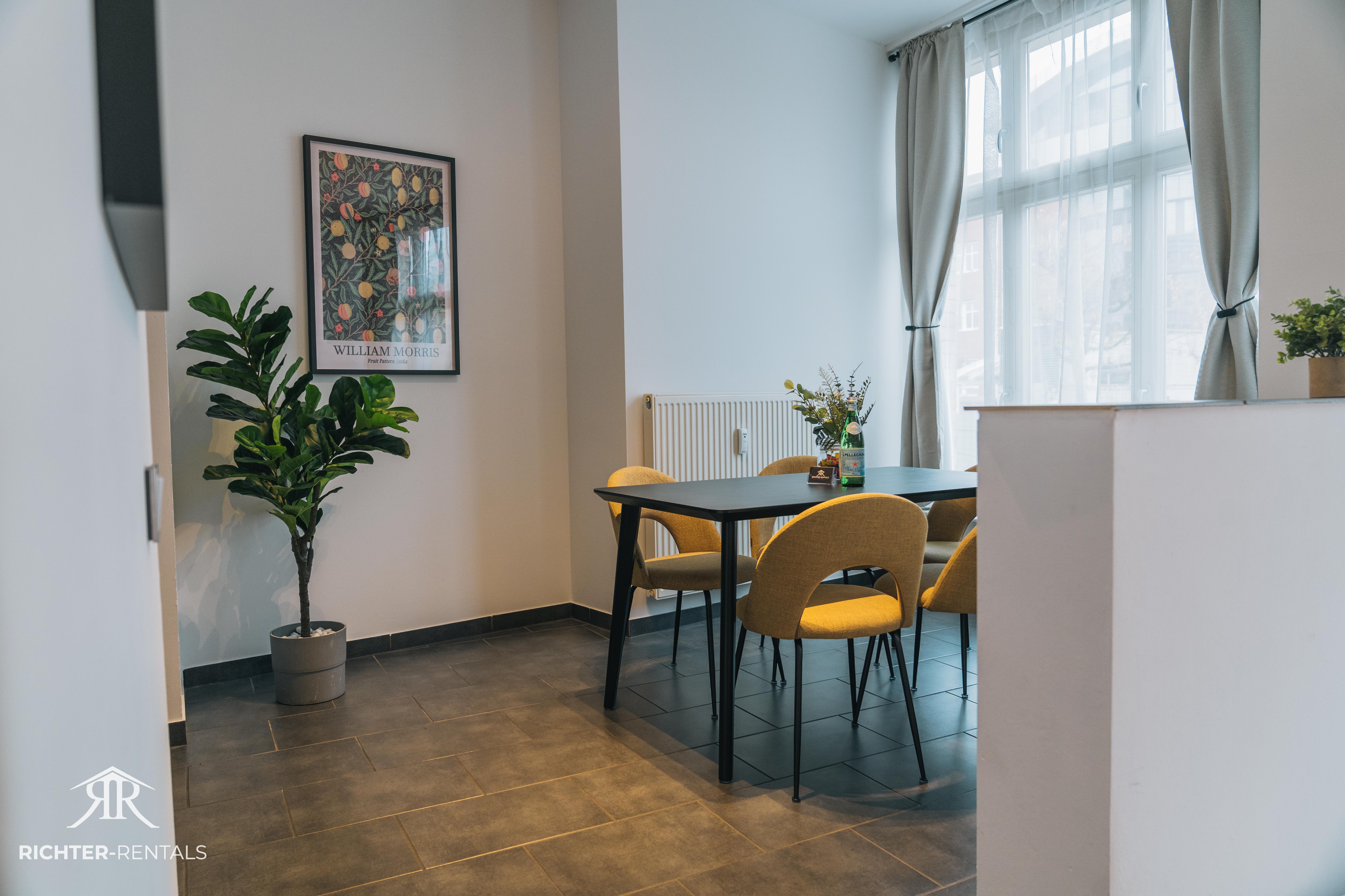 Dining area - plenty of space for shared meals