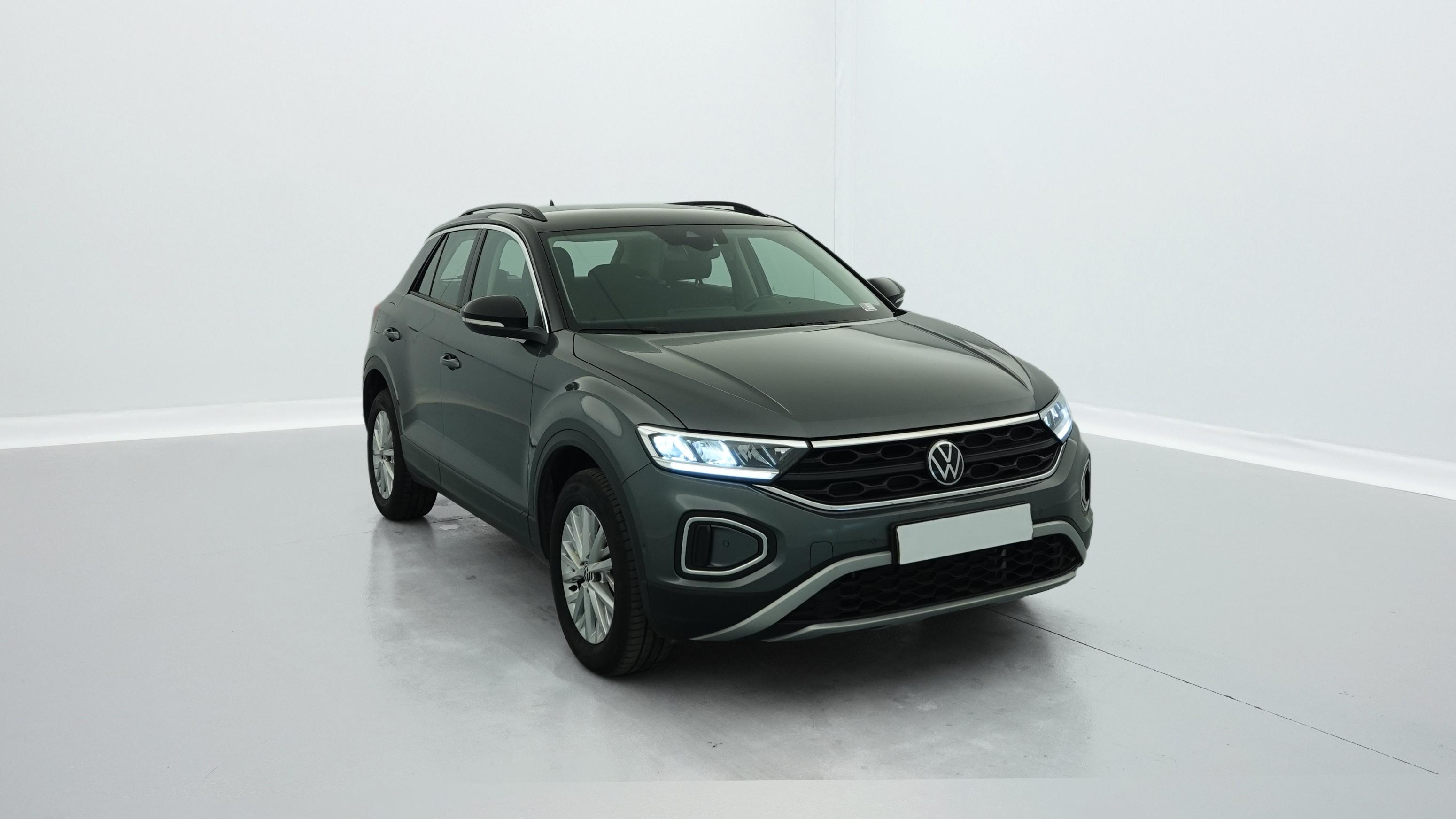 Volkswagen T-roc d'occasion à louer chez Sancleo. 18626 km.