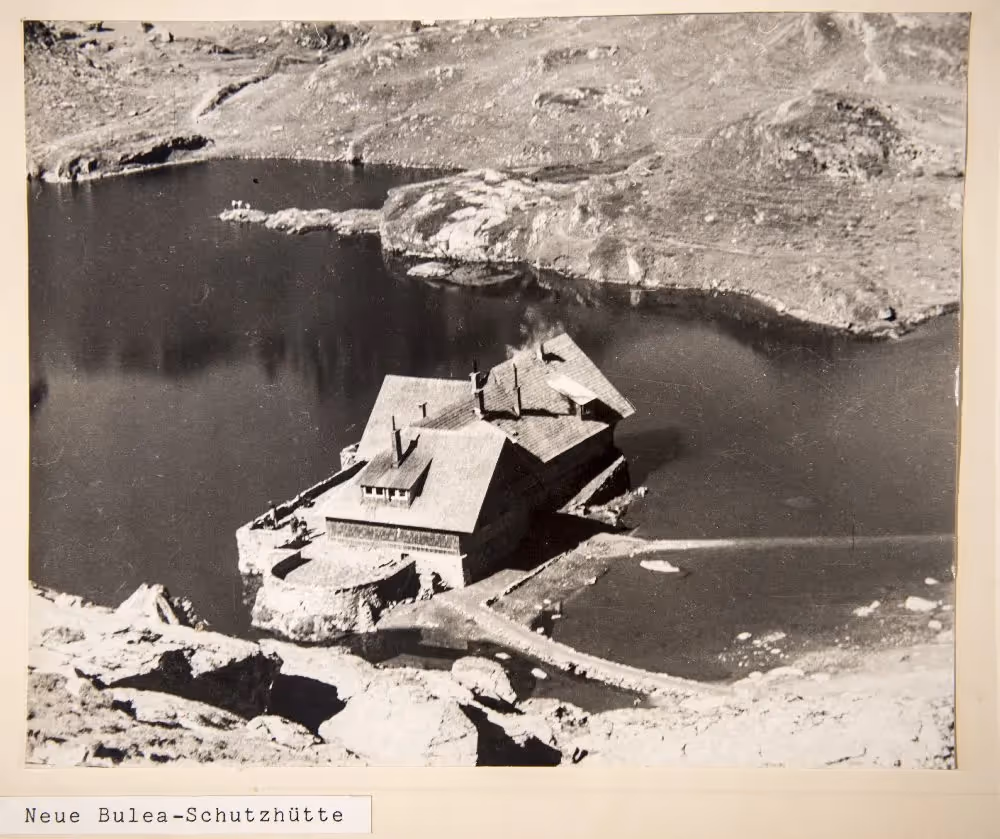Cabana Bâlea Lac în 1949 — fotografie istorică