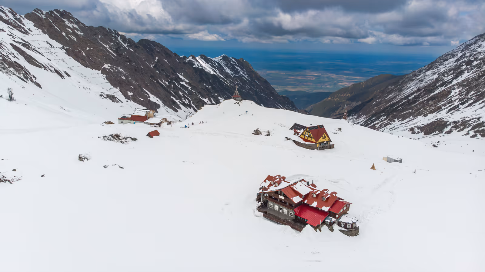Vedere aeriană Bâlea Lac din dronă