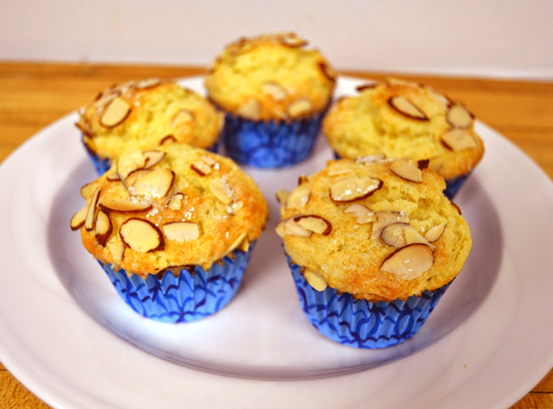 Lemon Ricotta Muffins