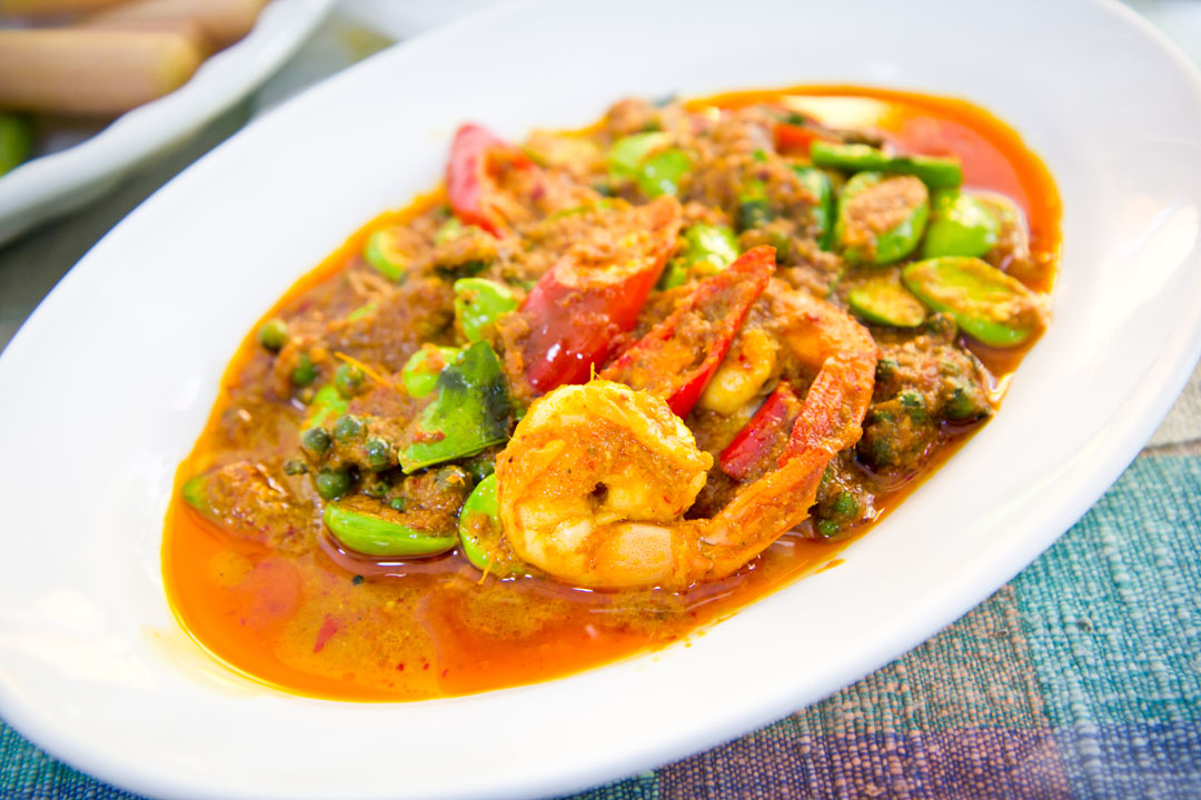Shrimp & Vegetables with Red Curry Sauce