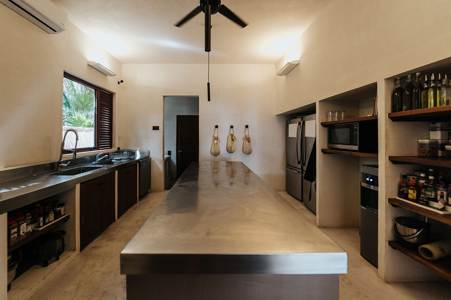 Private chef service inside Villa Mariola