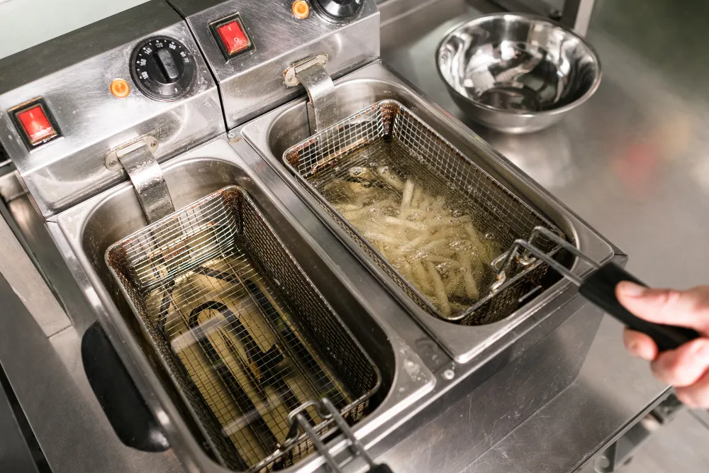 Double-basket commercial deep fryer