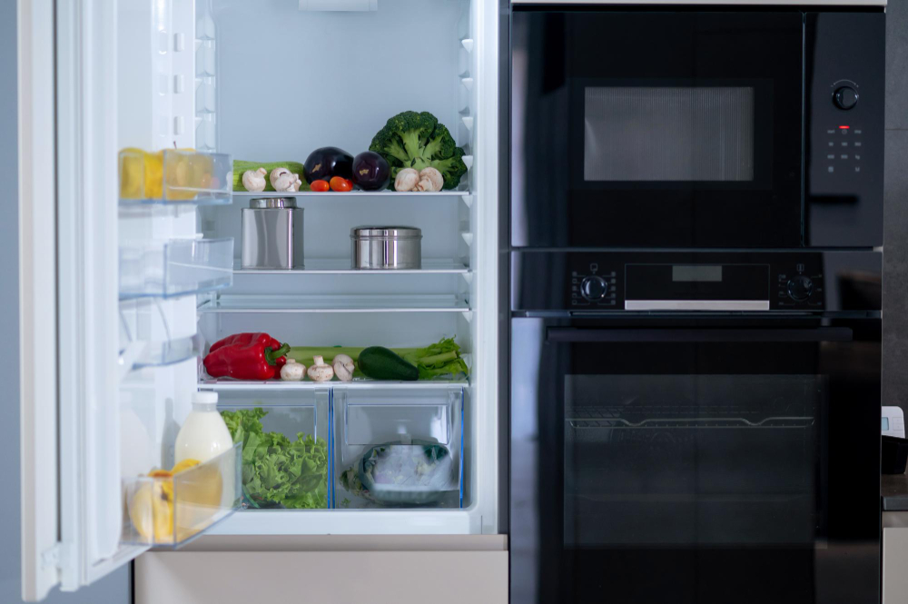 lg refrigerator and build in oven