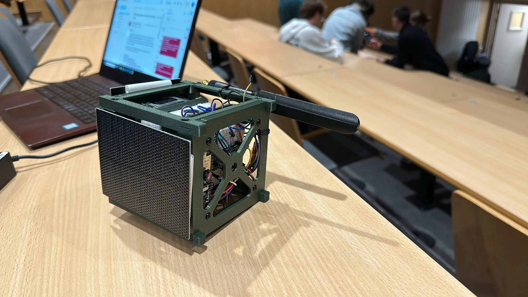 Cube Sat U1 vue 3