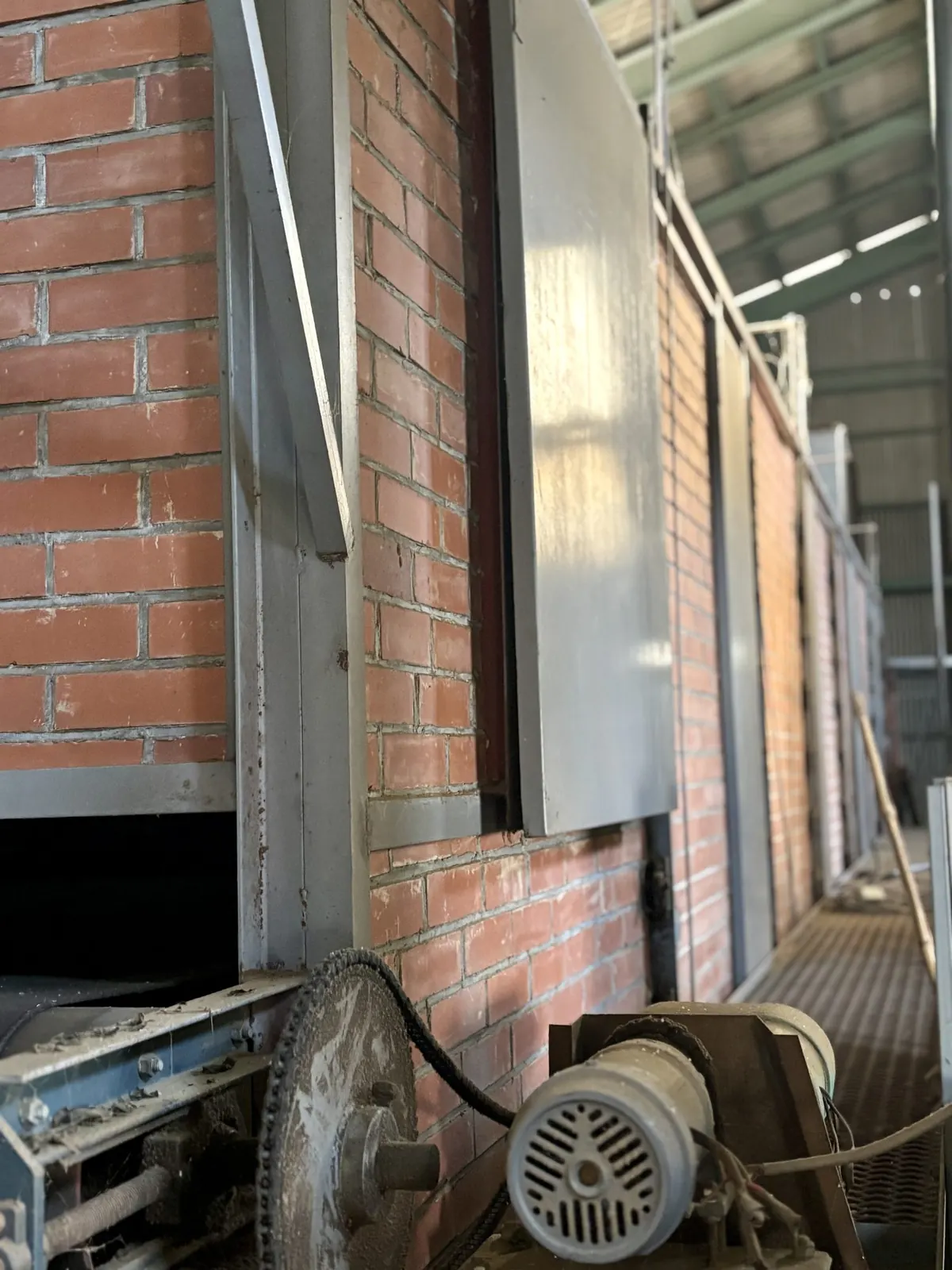 A tencha drying furnace inside a Japanese tea processing facility