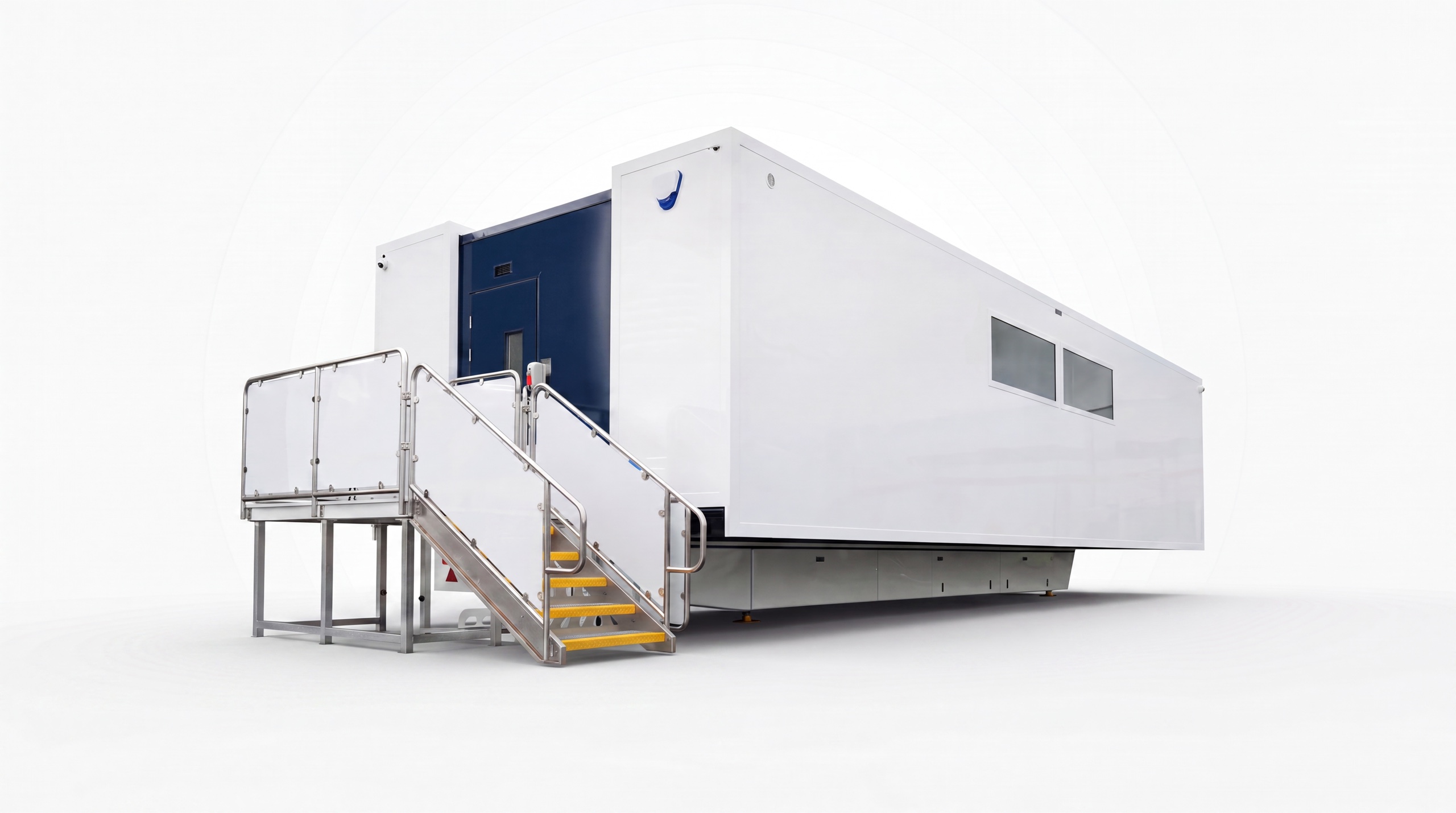Clinique médicale mobile blanche extensible avec plateforme d’accès, disponible en stock.