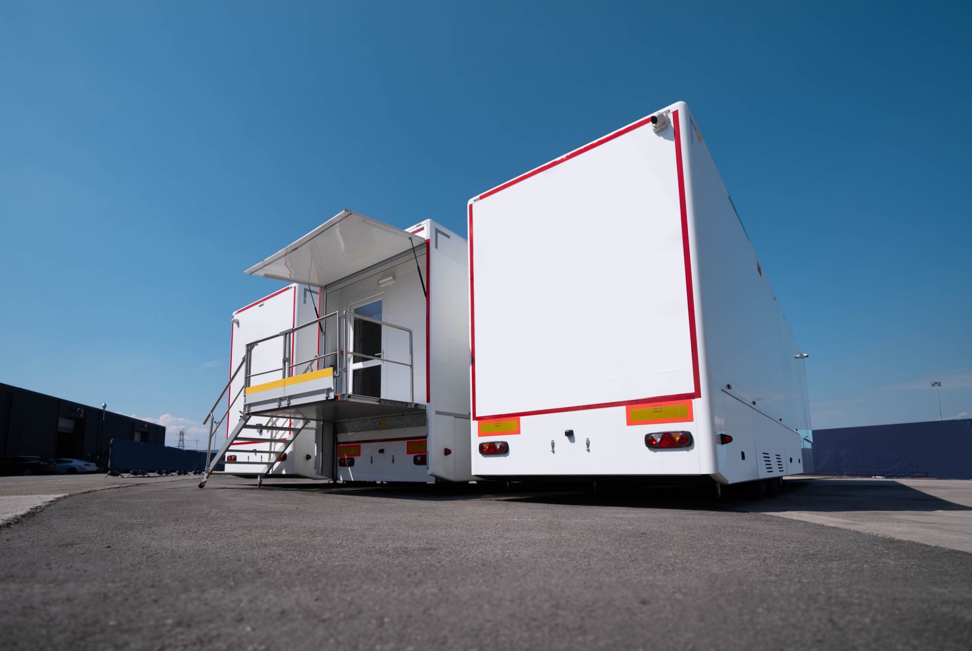 Ministry of Interior, Dominican Republic: 9-Unit Mobile Workshop Fleet, a Vannin Group case study