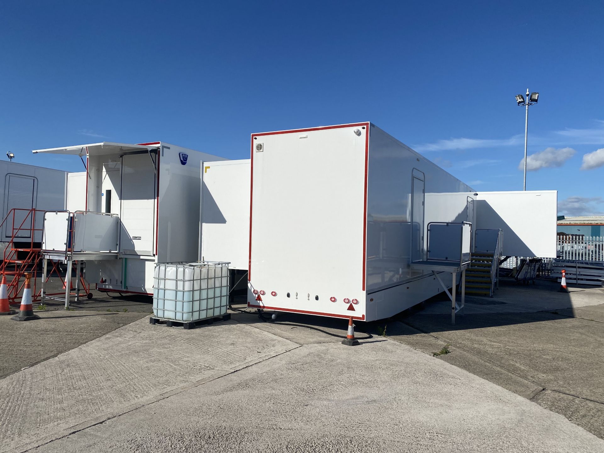 Ministry of Health Qatar: Mobile Dialysis & Blood Donation Fleet, a Vannin Group case study