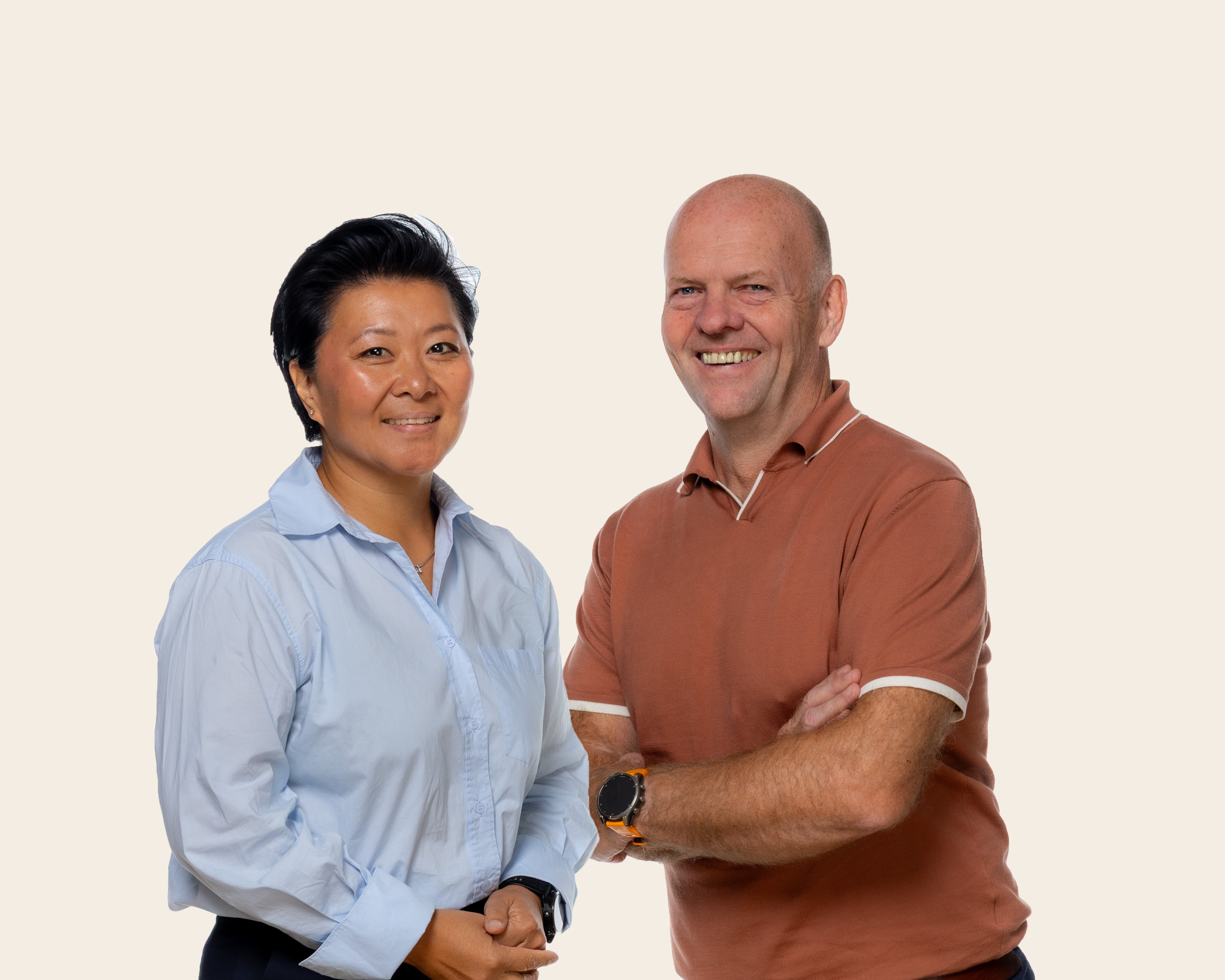Stephanie Helland og Olve Molvik ønsker velkommen til frokostwebinar om mentorordning i kommunen.