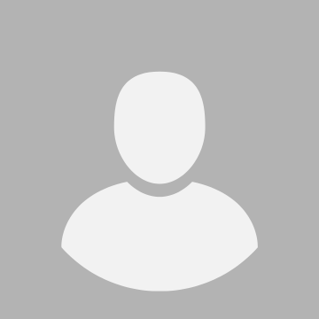 <subject>[headshot] image of customer (for a real estate tech)</subject>