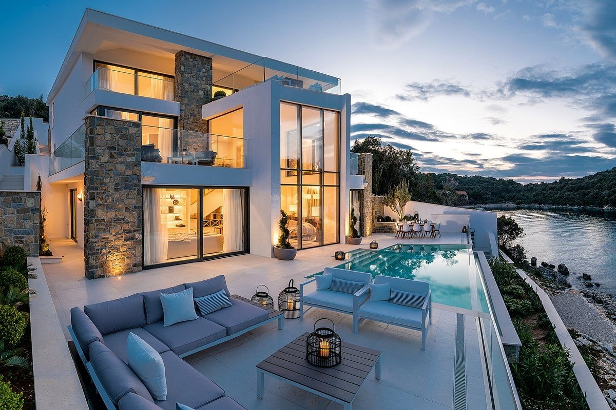 Chris Roland Real Estate 8