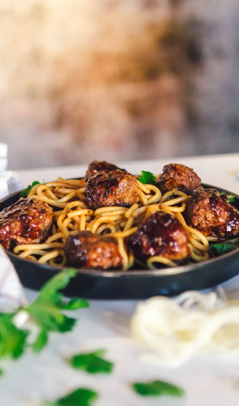 Noodle with meatballs