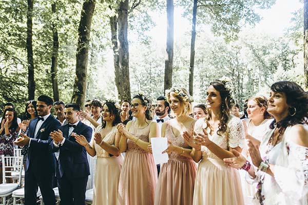 idées-mariage-bohème-bois