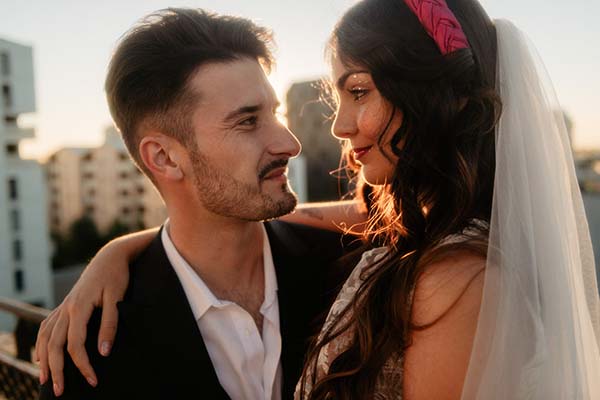 inspirations-mariage-urbain-chaleureux-colore