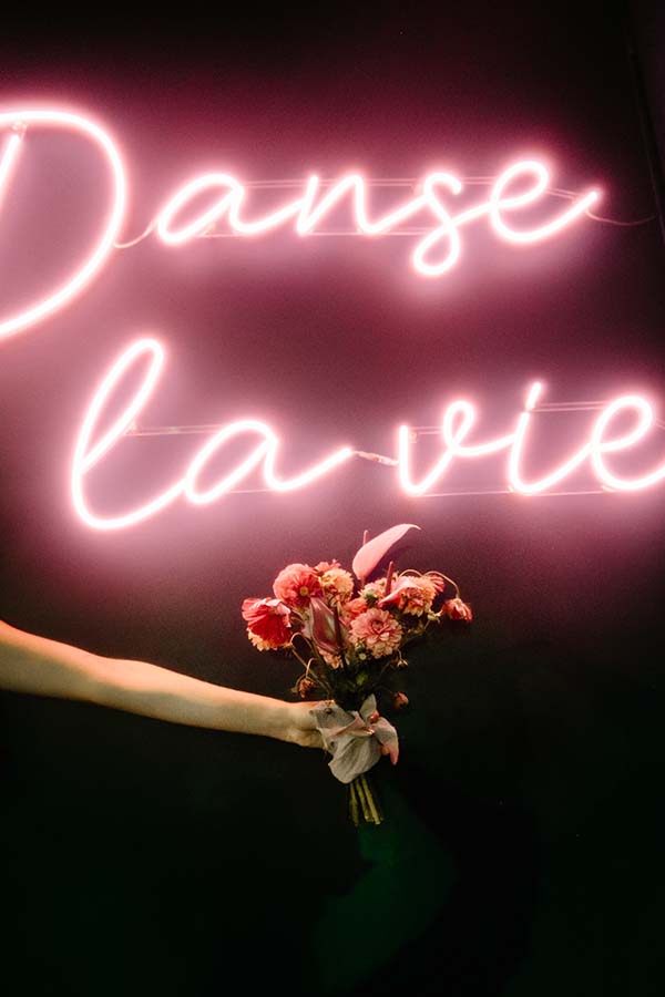 inspirations-mariage-urbain-chaleureux-colore