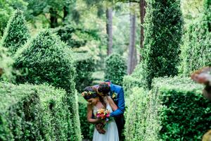Pierre atelier / storyteller photographer wedding mariage in Paris / elopement & engagement.