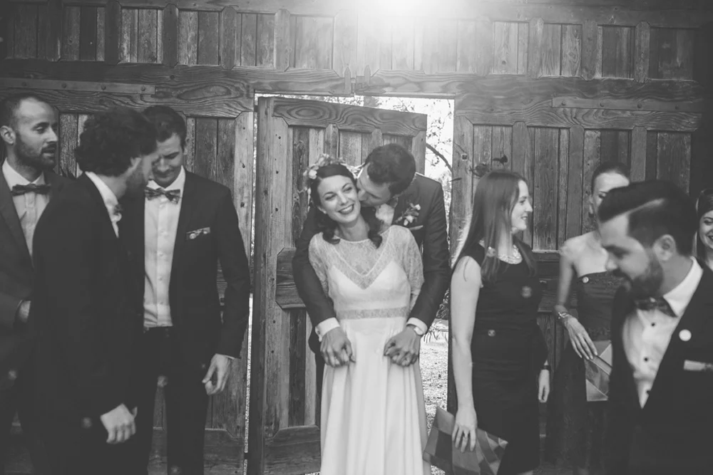 Pierre atelier / storyteller photographer wedding mariage in Paris / elopement & engagement.