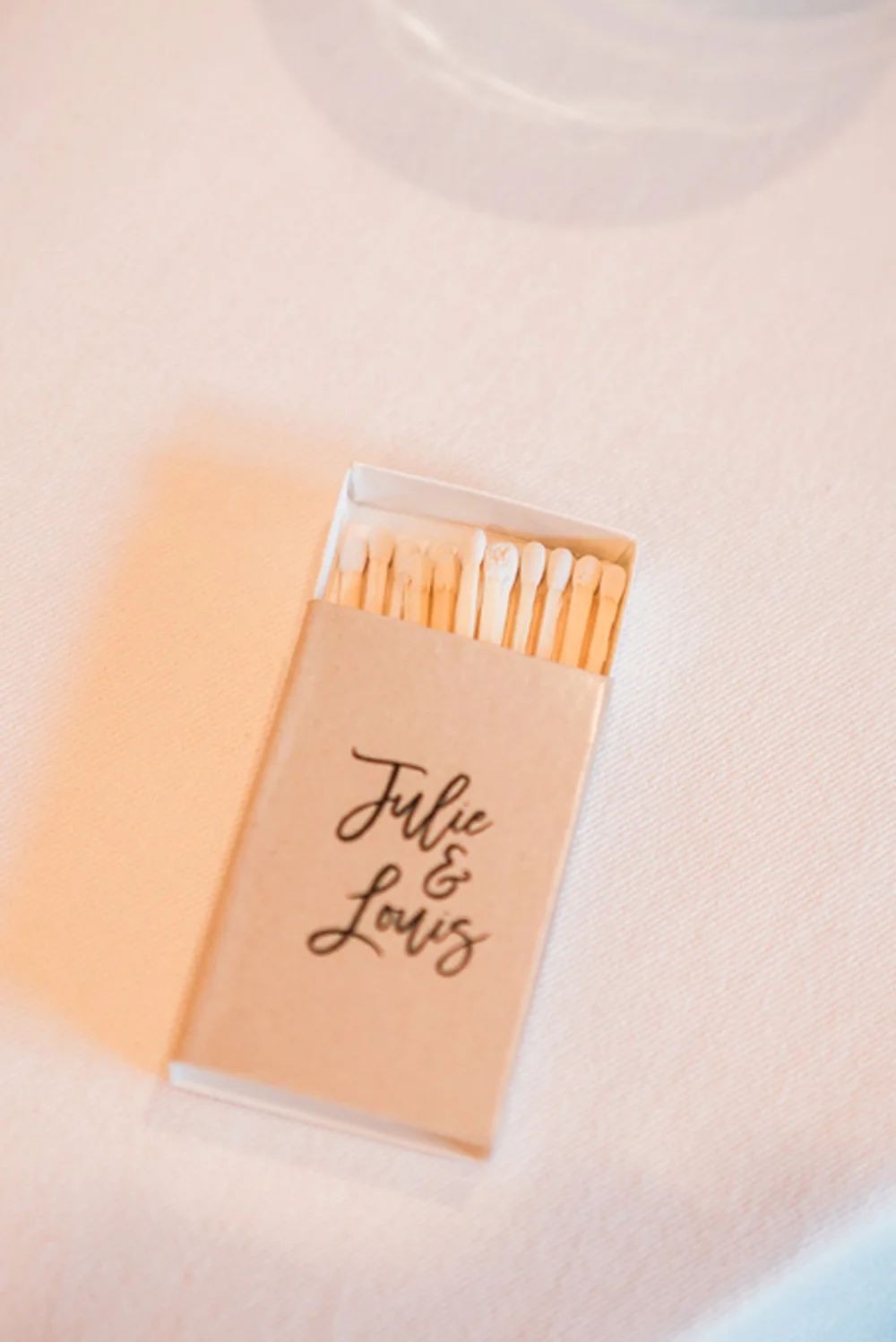 Pierre atelier / storyteller photographer wedding mariage in Paris / elopement & engagement.