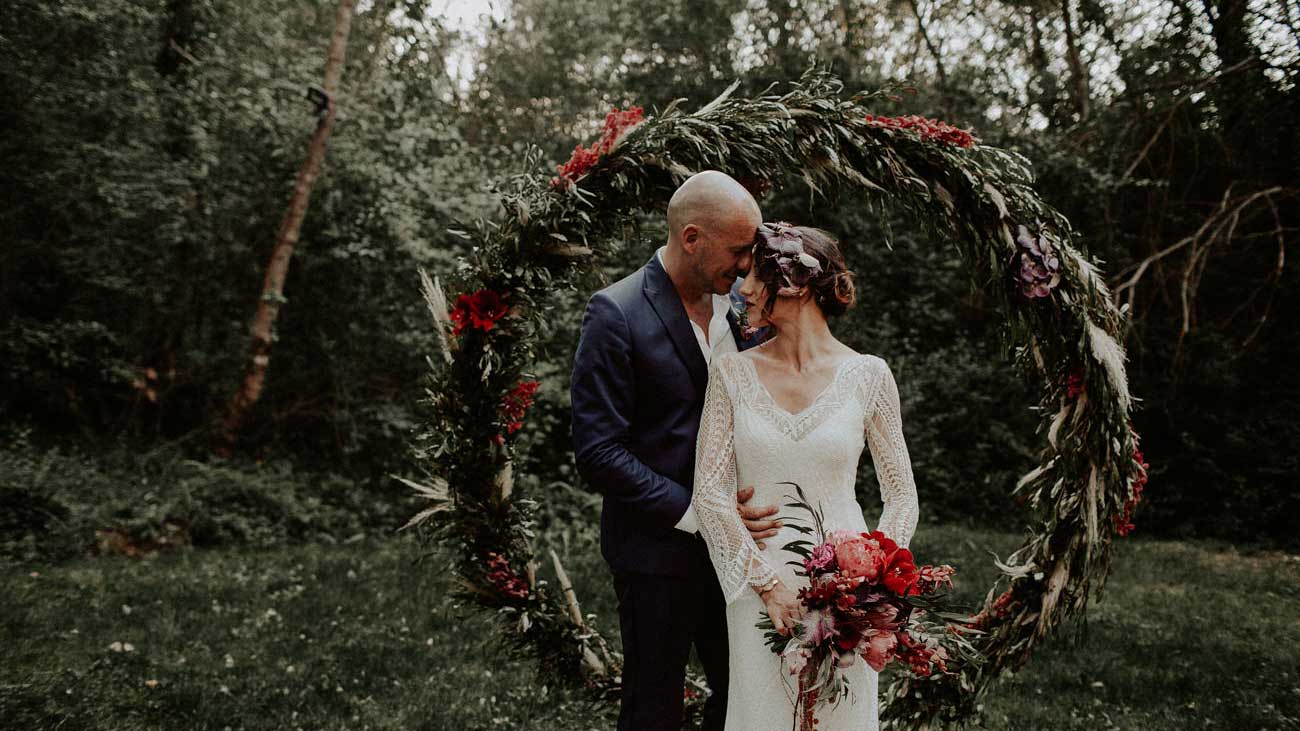 Elodie & François, un mariage rétro et fleuri en région PACA