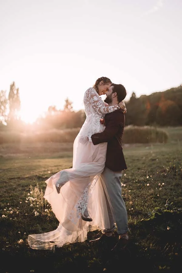 Idées mariage bohème coloré Coachella