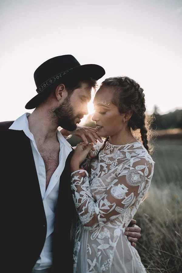 Idées mariage bohème coloré Coachella