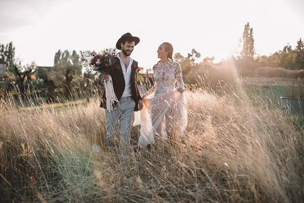 Idées mariage bohème coloré Coachella