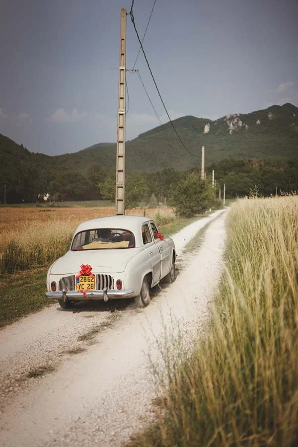 mariage-champetre-detente-drome-provencale