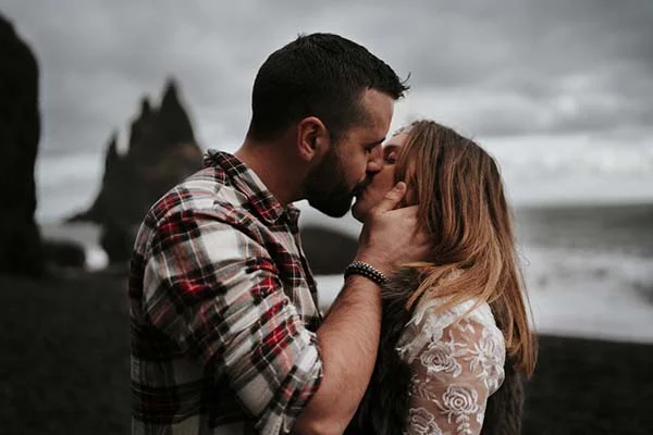 mariage intimiste et voyage noces Islande