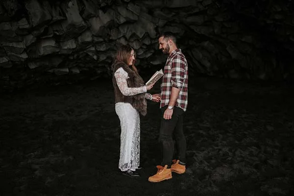 mariage intimiste et voyage noces Islande