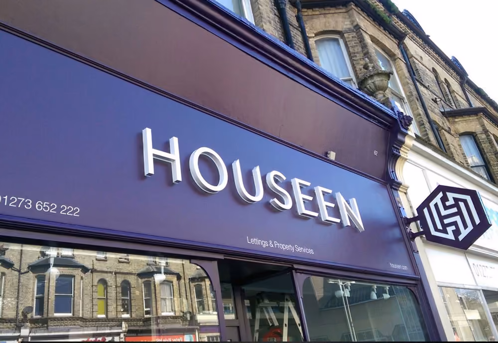 Houseen