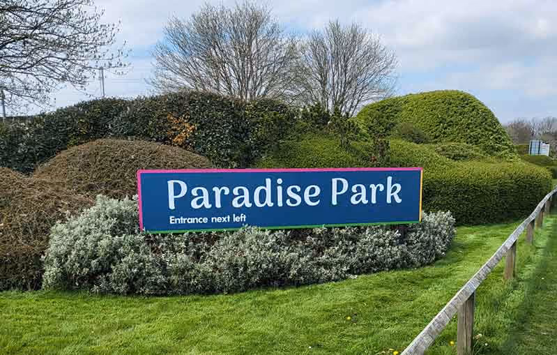 Offline marketing: business signage