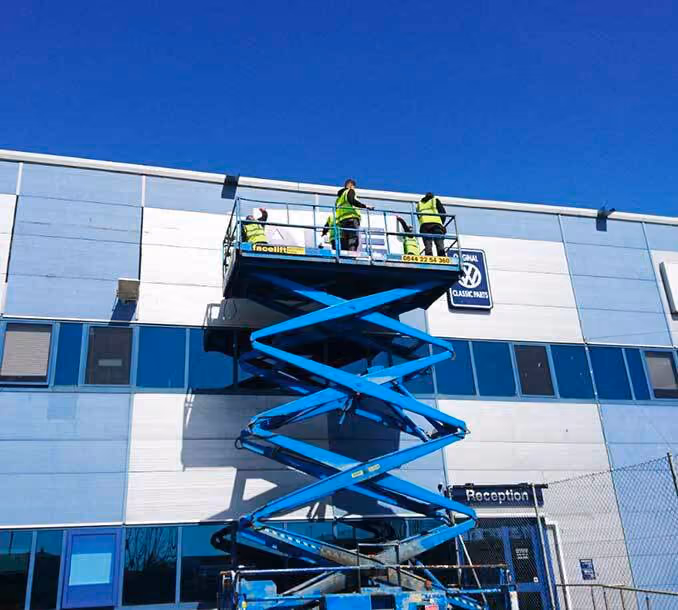 Signage accreditations and using an accredited company