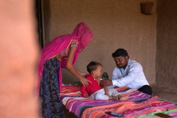 Field monitor in field