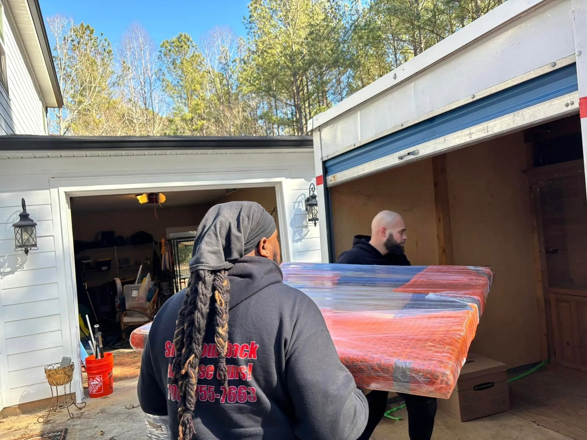 image of moving truck