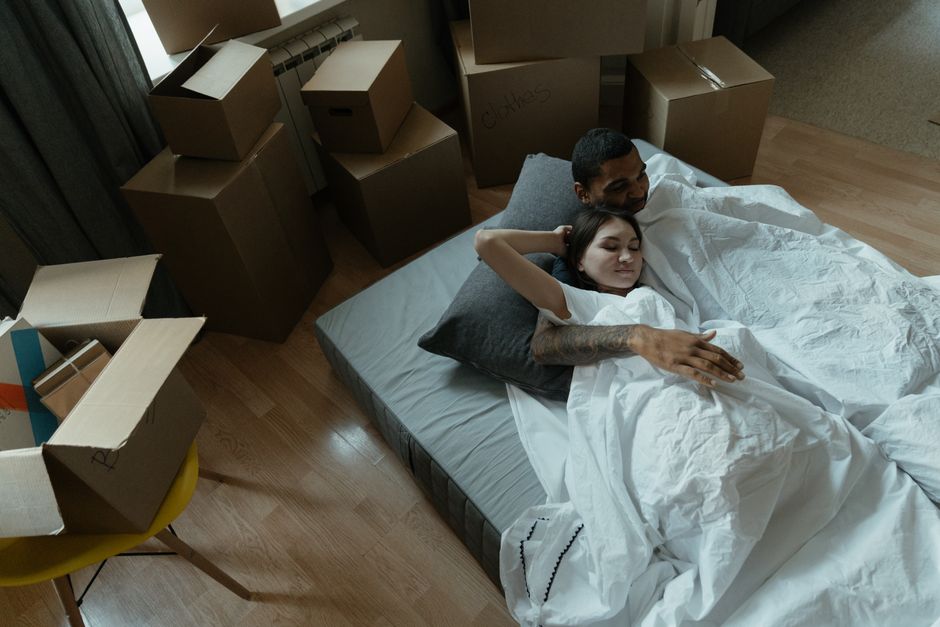 image of moving truck
