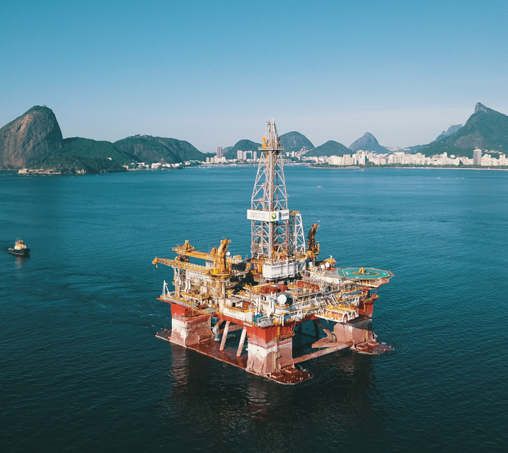 Real-Time Risk Monitoring and Safety Intelligence (hero) – Intelie operational AI platform