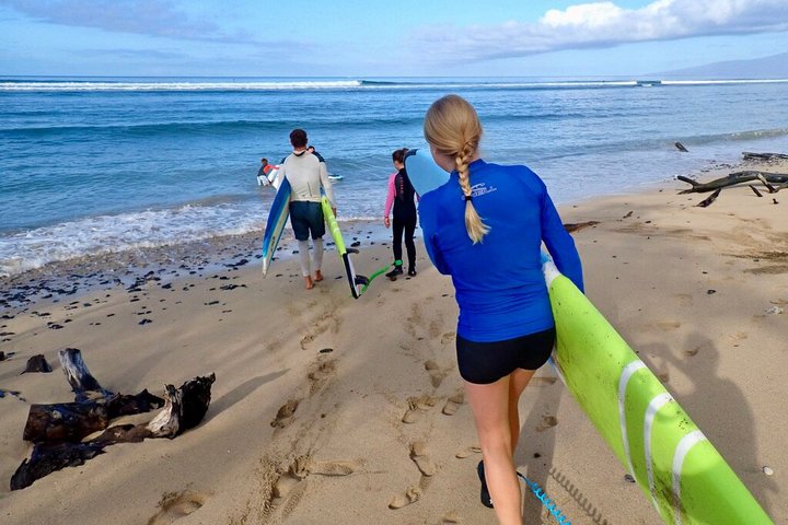 Amazing Family Surf Lesson for 3 or 4 at Ukumehame Beach — photo 2