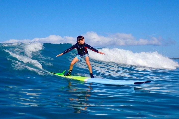 Amazing Family Surf Lesson for 3 or 4 at Ukumehame Beach — photo 4