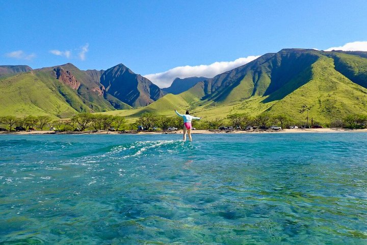 Amazing Family Surf Lesson for 3 or 4 at Ukumehame Beach — photo 8