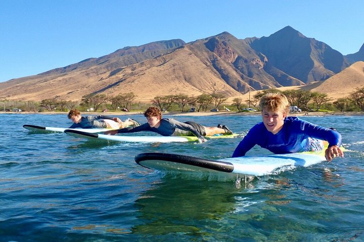 Amazing Family Surf Lesson for 3 or 4 at Ukumehame Beach — photo 15